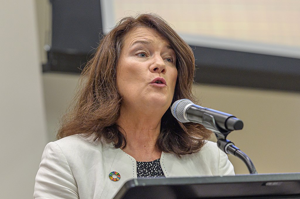 Ann Linde likställer PKK med IS