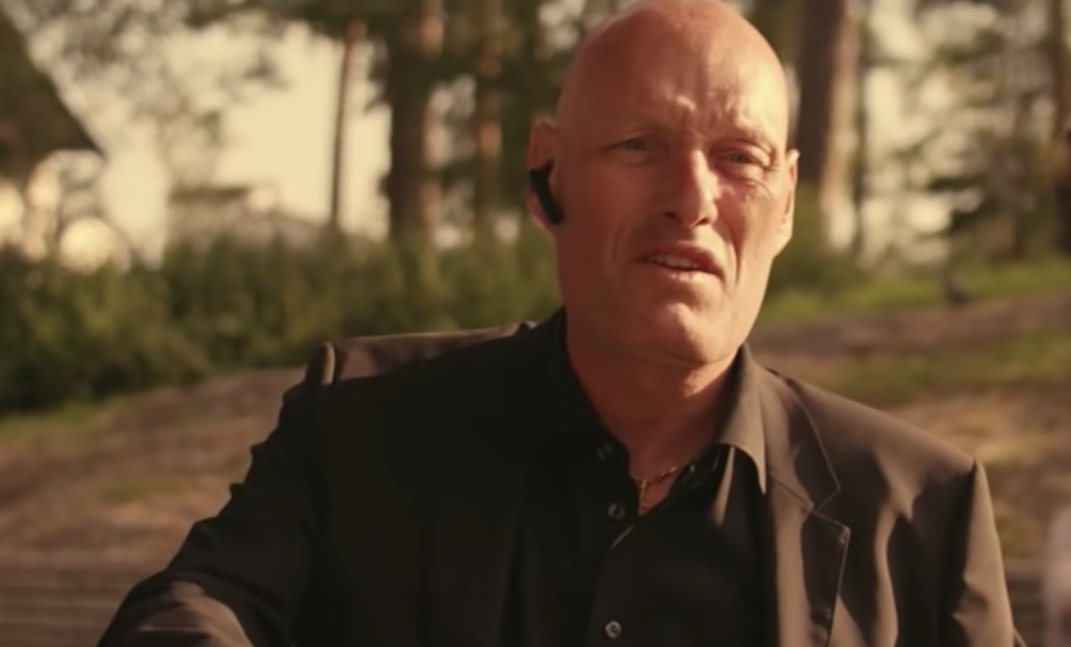 Här deltar SD-politikern i Dree Lows musikvideo