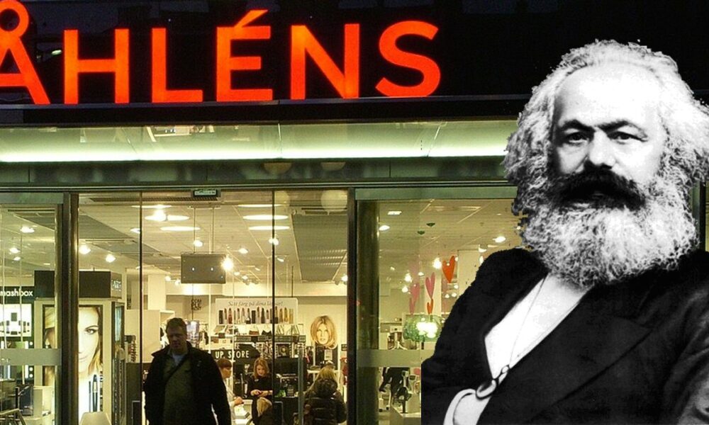 Åhléns nya drag: Karl Marx-byst som spargris