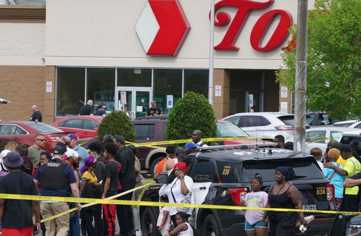 Tio döda efter nationalistiskt terrordåd i USA