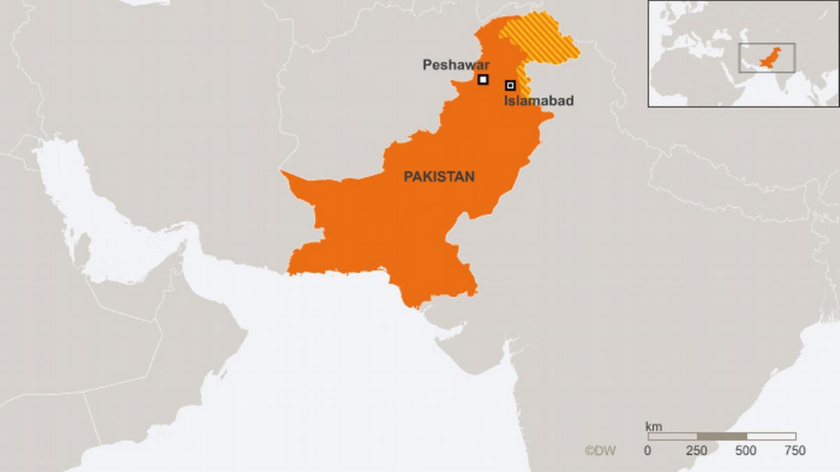 Värsta självmordsbombningen i Pakistan sedan åratal