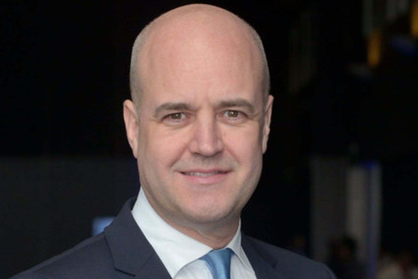 Fotbollssverige rasar mot Reinfeldt: ”Avgå!”