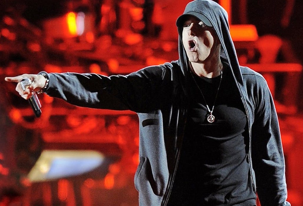 Eminem ryter ifrån mot högerpolitiker