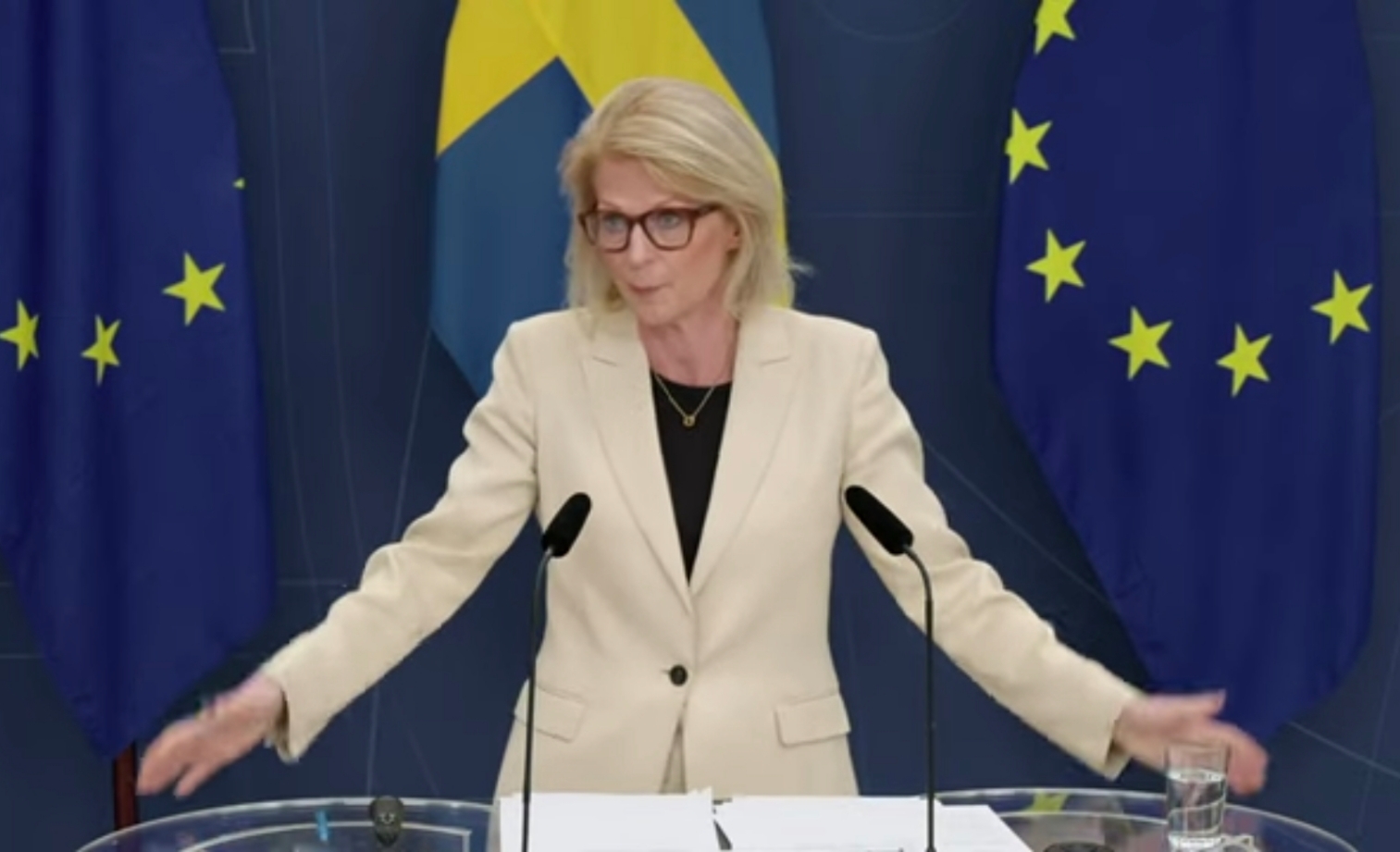 Svantesson försöker inte ens dölja tillsättandet av en jävig utredare